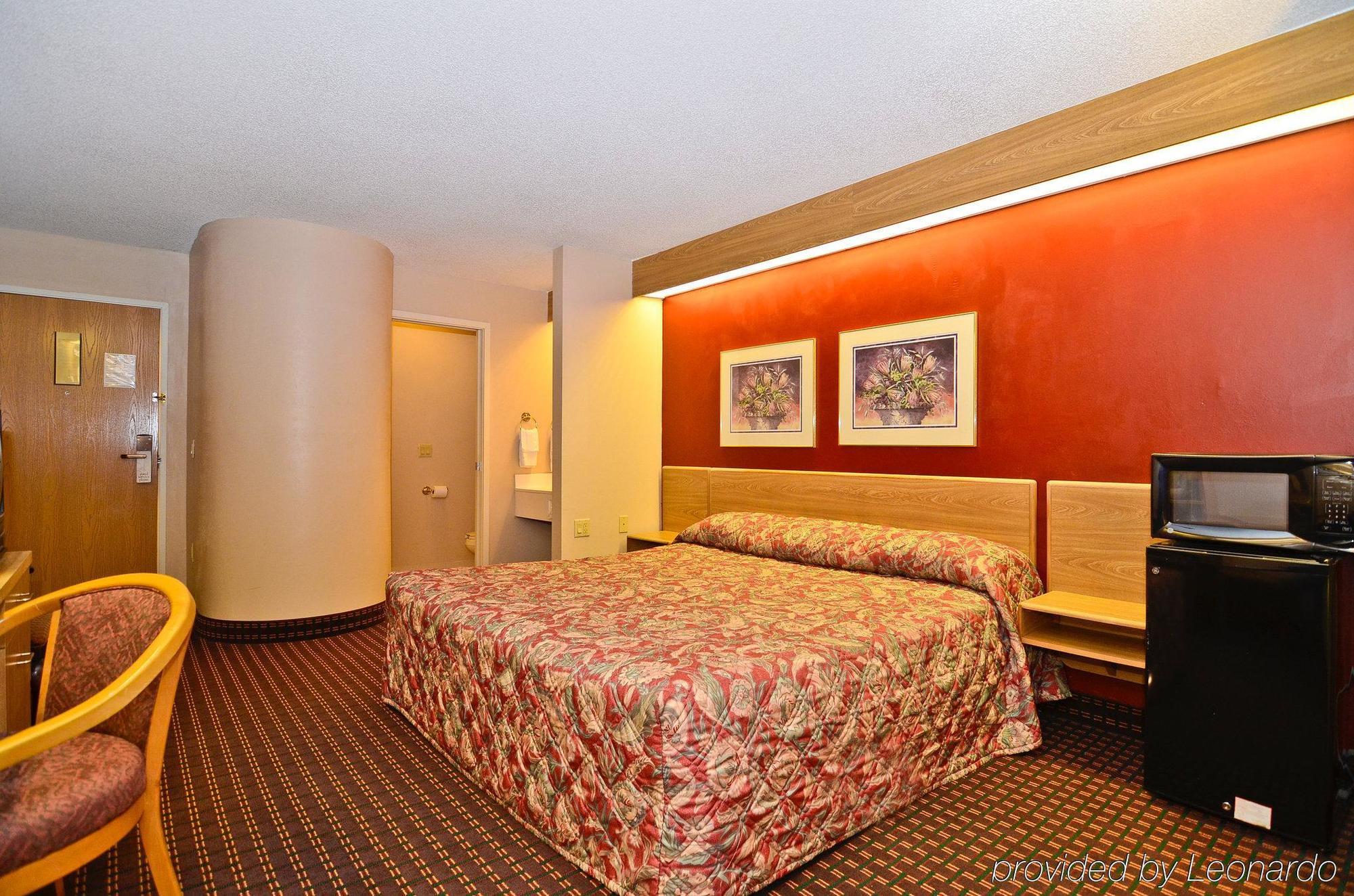 Americas Best Value Inn And Suites Lee'S Summit-Kansas City Habitación foto