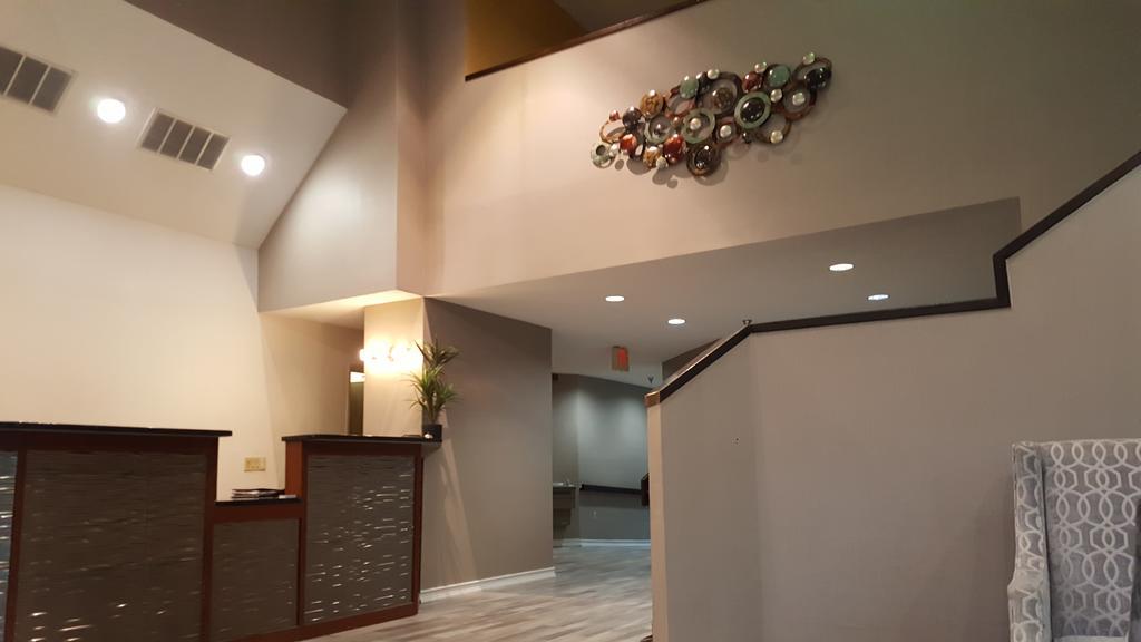Americas Best Value Inn And Suites Lee'S Summit-Kansas City Exterior foto
