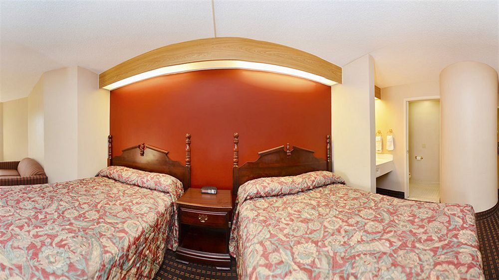 Americas Best Value Inn And Suites Lee'S Summit-Kansas City Exterior foto